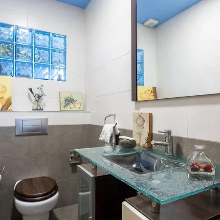 Le Llar Casa Con 2 Piscinas 1 Climatizada Interior Muy Cerca De Santiago De Compostela Tatil Evi Amés