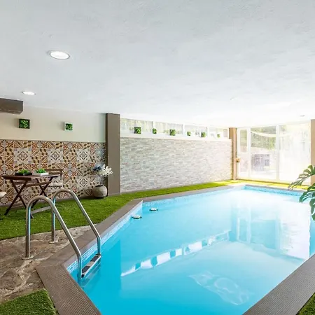 Le Llar Casa Con 2 Piscinas 1 Climatizada Interior Muy Cerca De Santiago De Compostela Tatil Evi *