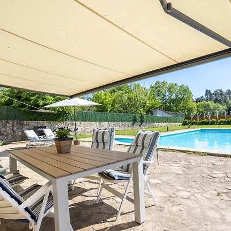 Le Llar Casa Con 2 Piscinas 1 Climatizada Interior Muy Cerca De Santiago De Compostela * Amés