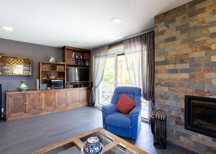 Le Llar Casa Con 2 Piscinas 1 Climatizada Interior Muy Cerca De Santiago De Compostela Tatil Evi Amés