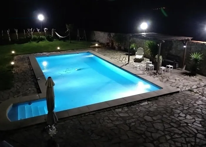 Tatil Evi Le Llar Casa Con 2 Piscinas 1 Climatizada Interior Muy Cerca De Santiago De Compostela