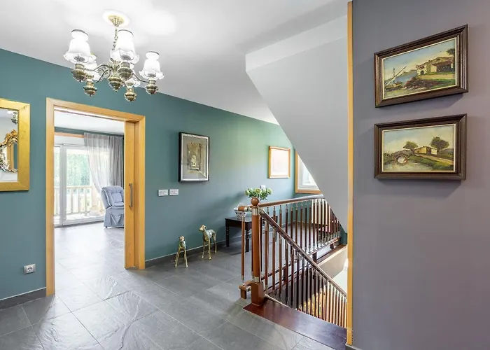 Le Llar Casa Con 2 Piscinas 1 Climatizada Interior Muy Cerca De Santiago De Compostela Amés